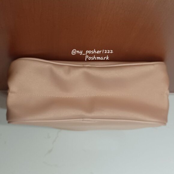 𝐂𝐡𝐥𝐨é Cosmetic Tan Makeup Bag - Picture 13 of 13
